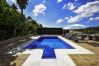 Villa i Marbella - Tranquil Villa with Sea Views & Heated Pool!