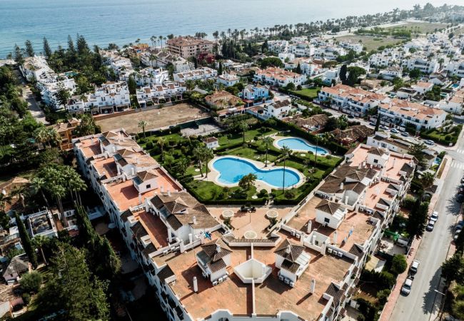 Lejlighed i San Pedro de Alcántara - Modern Gated Apartment near Beach & Puerto Banus