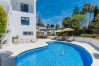 Villa i Marbella - Elegant Villa with sea Views & Pool Marbella