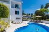 Villa i Marbella - Elegant Villa with sea Views & Pool Marbella