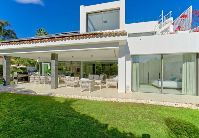 Villa i Marbella - 2244 - MODERN VILLA PUERTO BANUS