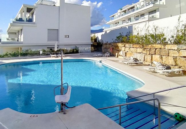 Lejlighed i Estepona - LM1.BA- Spacious apartment with bbq facilities