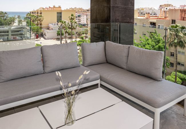 Lejlighed i Estepona - INF4.5P- modern 3 bed city apartment next to beach