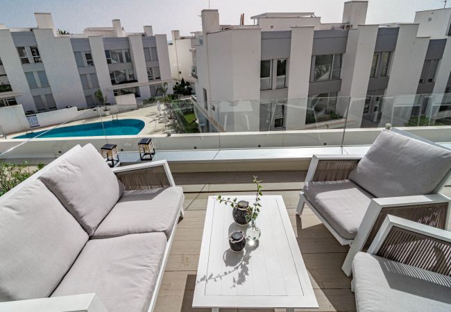 Lejlighed i Estepona - LM11.1A- Modern flat, amazing views