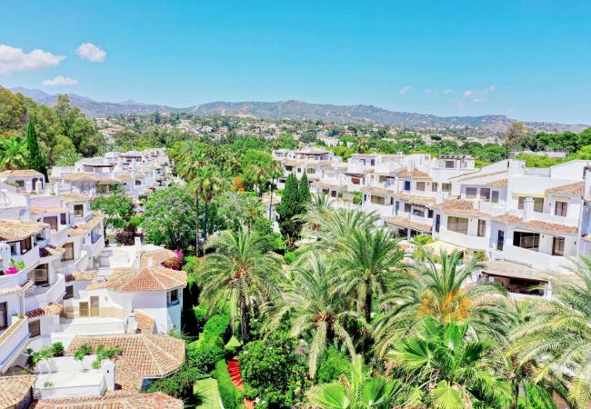 Lejlighed i Marbella - 1104 Charming Beachfront Apartment on Golden Beach