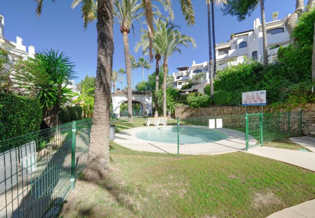 Lejlighed i Marbella - 1104 Charming Beachfront Apartment on Golden Beach