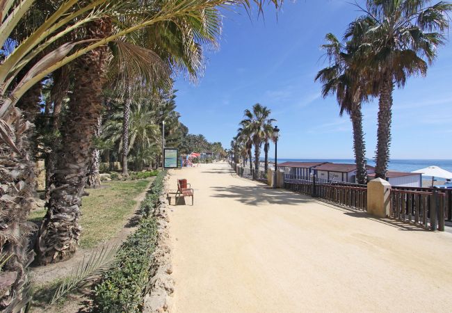 Lejlighed i Marbella - 1105 Exclusive Beachfront Apt on Golden Mile