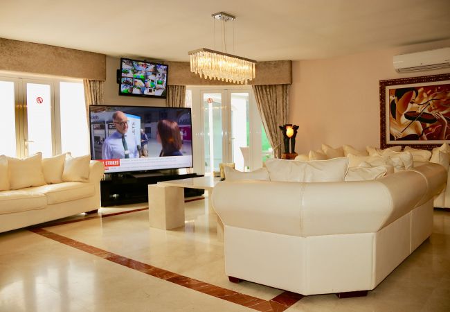 Villa i Marbella - 2055 Beautiful amazing five star Family Luxurious