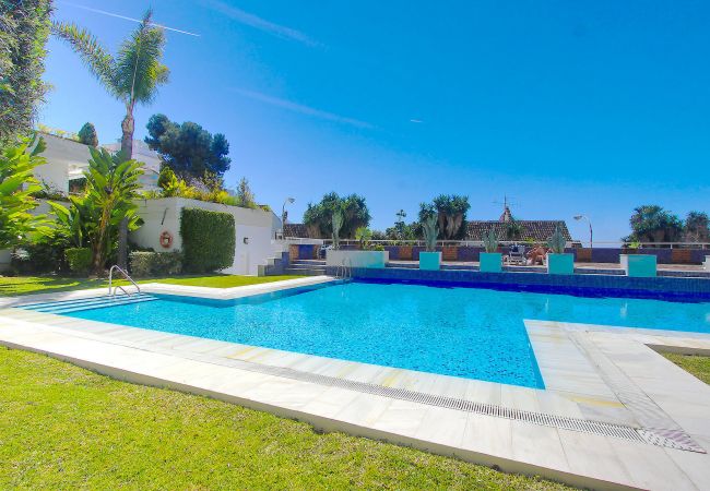 Lejlighed i Marbella - 1149 Stunning Duplex Penthouse with Sea View