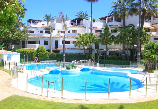 Lejlighed i Marbella - 2036 Spacious Golden Beach Penthouse with Sea View