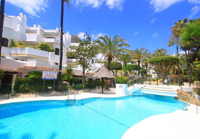 Lejlighed i Marbella - 2036 Spacious Golden Beach Penthouse with Sea View