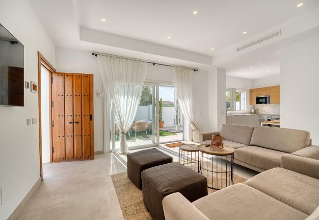 Hus i Marbella - 1182 Modern House Near Marbella Center and Beach