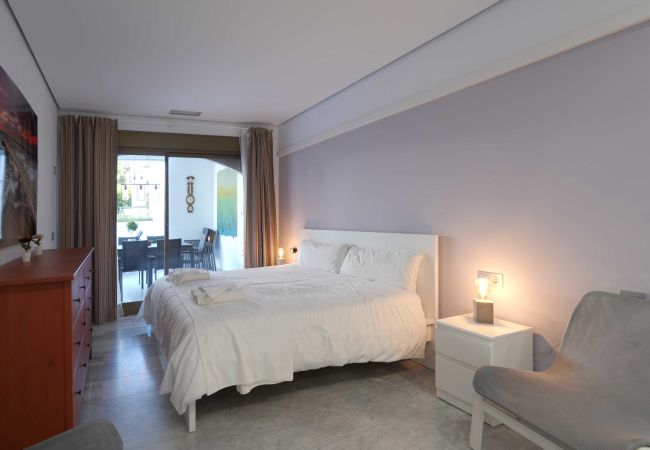 Lejlighed i Marbella - 2033 Beachfront Family Apartment on Golden Beach