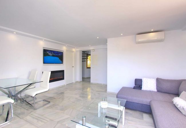 Lejlighed i Marbella - 1094 Luxurious Golden Beach Duplex Penthouse