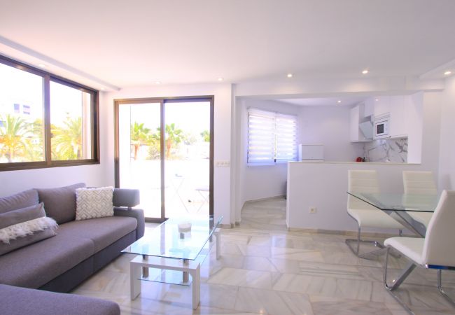 Lejlighed i Marbella - 1094 Luxurious Golden Beach Duplex Penthouse