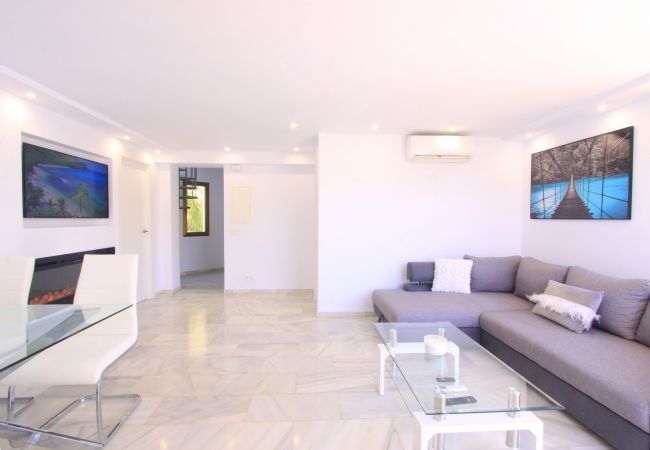 Lejlighed i Marbella - 1094 Luxurious Golden Beach Duplex Penthouse