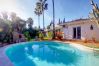 Villa i Marbella - 2042 Elegant Villa with Garden and Heated Pool