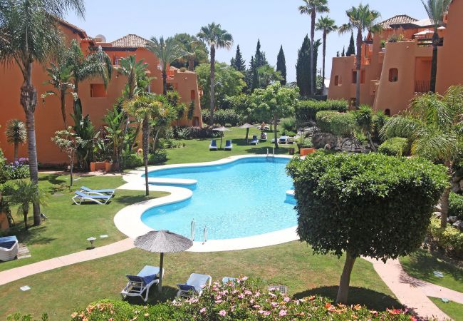 Lejlighed i Estepona - 1132 Relaxing Bel Air Apartment with Pool Views