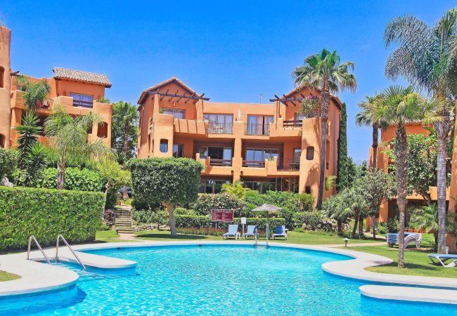 Lejlighed i Estepona - 1132 Relaxing Bel Air Apartment with Pool Views