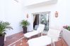 Lejlighed i Estepona - 1126 Elegant Apartment with Terrace by the Beach