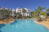 Lejlighed i Estepona - 1126 Elegant Apartment with Terrace by the Beach