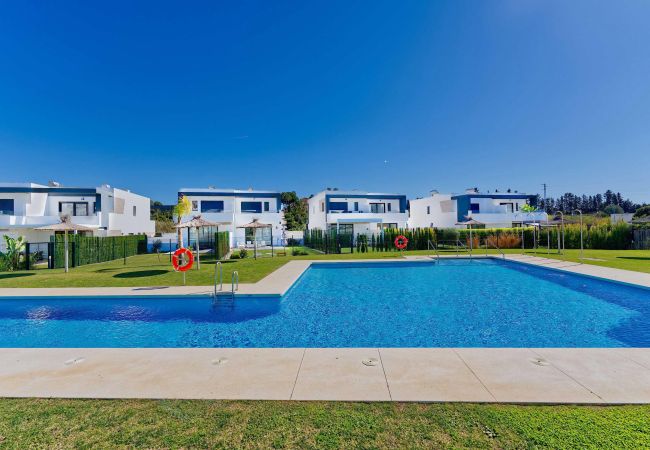 Hus i Estepona - 2210 Luxury Modern Villa with Pool and Garden