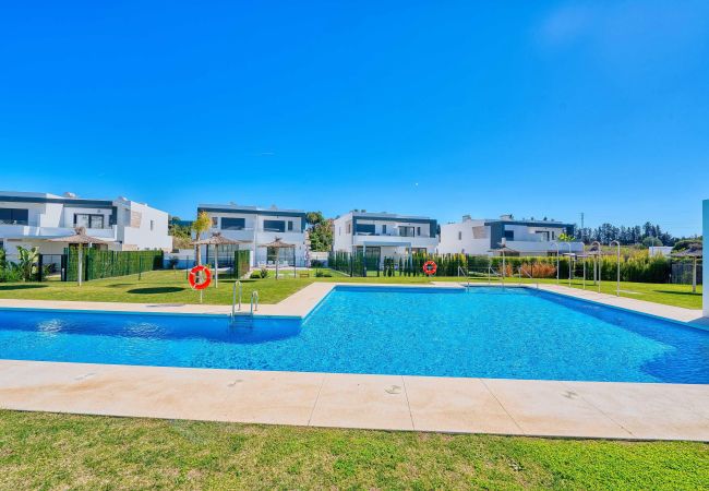 Hus i Estepona - 2210 Luxury Modern Villa with Pool and Garden