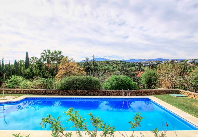 Villa i Estepona - 1175  Exclusive Villa with Heated Pool