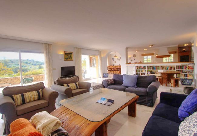 Villa i Estepona - 1175  Exclusive Villa with Heated Pool