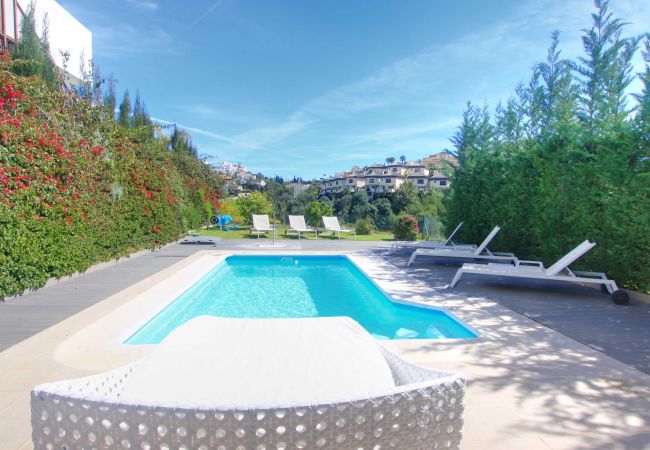 Villa i Mijas Costa - 1166 Modern Luxury Villa with Panoramic Golf Views