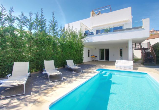 Villa i Mijas Costa - 1166 Modern Luxury Villa with Panoramic Golf Views