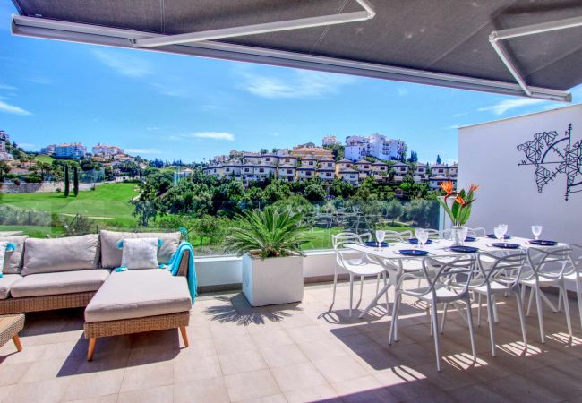 Villa i Mijas Costa - 1166 Modern Luxury Villa with Panoramic Golf Views