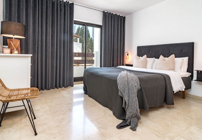 Byhus i San Pedro de Alcántara - LVB - Casa Linda vista by roomservices