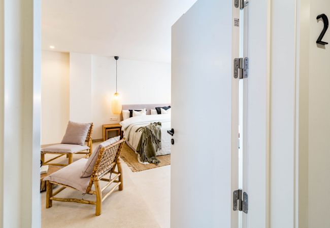 Lejlighed i Estepona - A2- Seaclub Suites by roomservices