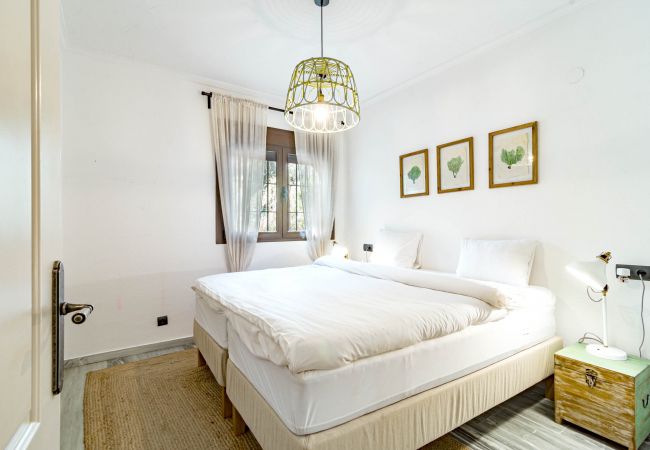 Lejlighed i Marbella - GC - Spacious flat in Golden beach Marbella