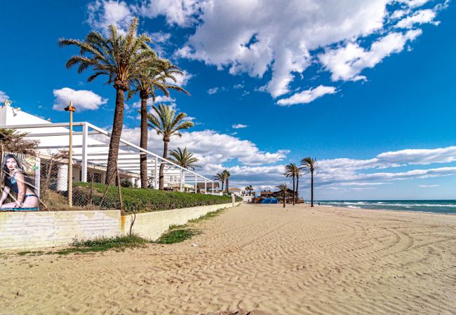 Lejlighed i Marbella - GC - Spacious flat in Golden beach Marbella