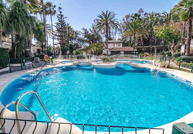 Lejlighed i Marbella - GC - Spacious flat in Golden beach Marbella