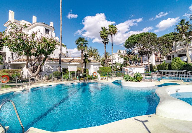 Lejlighed i Marbella - GC - Spacious flat in Golden beach Marbella