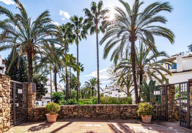 Lejlighed i Marbella - GC - Spacious flat in Golden beach Marbella