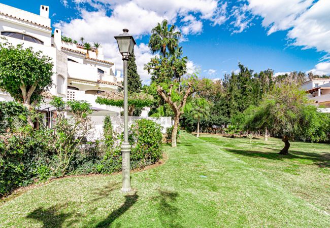 Lejlighed i Marbella - GC - Spacious flat in Golden beach Marbella