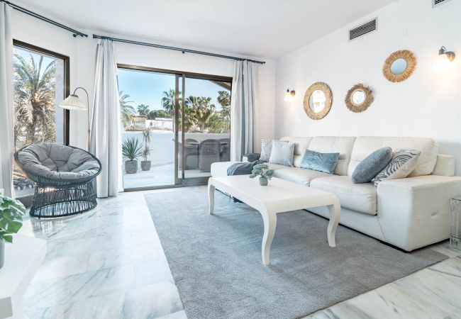 Lejlighed i Marbella - GBH - Casa Golden beach by Roomservices