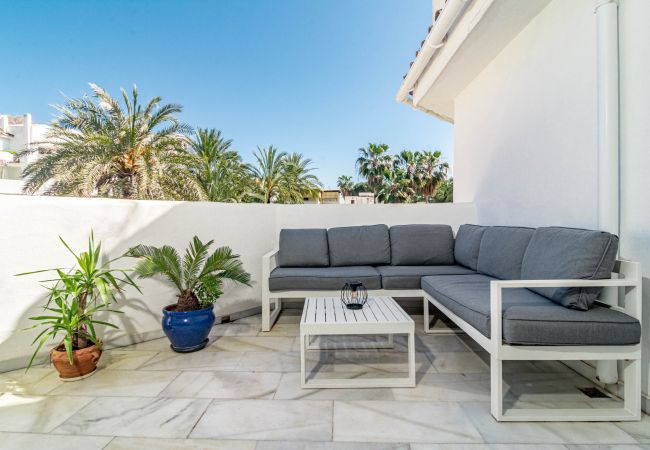 Lejlighed i Marbella - GBH - Casa Golden beach by Roomservices