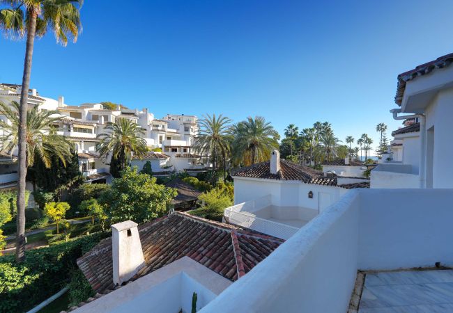 Lejlighed i Marbella - 2035 Modern Family Apartment on Golden Beach