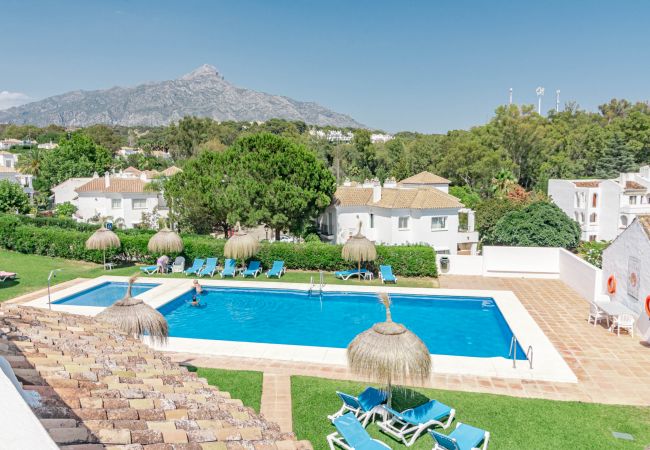 Byhus i Nueva andalucia - EN37- Spacious, cozy townhouse, Marbella