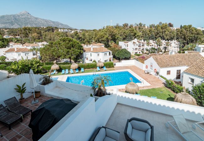 Byhus i Nueva andalucia - EN37- Spacious, cozy townhouse, Marbella