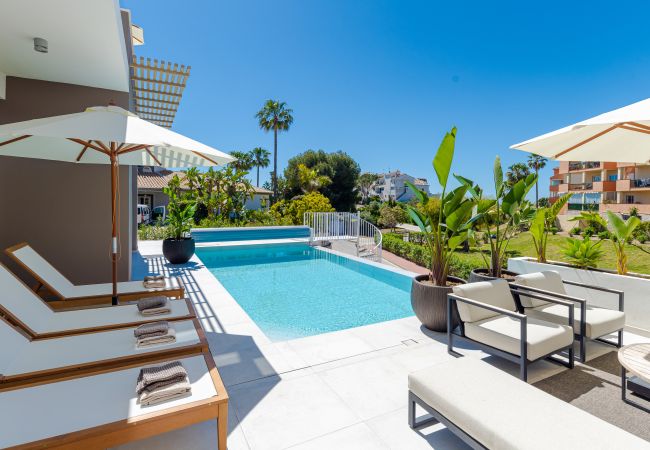 Villa i Marbella - Stunning Modern Villa Heated Pool, Gym & Cinema