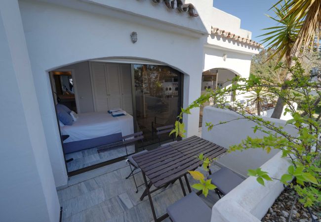 Lejlighed i Marbella - 2038 Family-Friendly Penthouse with Stunning Views