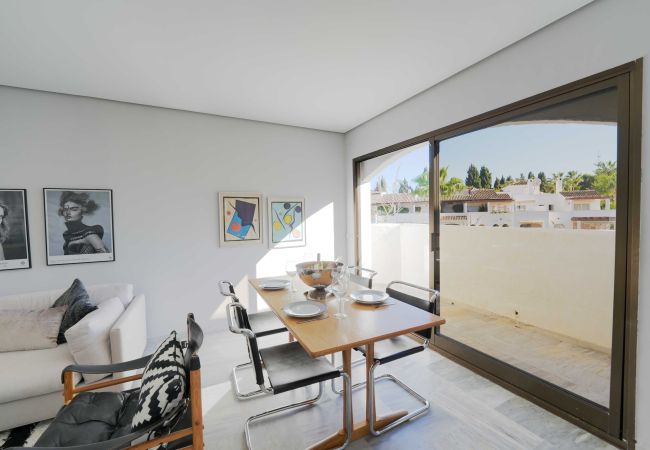 Lejlighed i Marbella - 2038 Family-Friendly Penthouse with Stunning Views