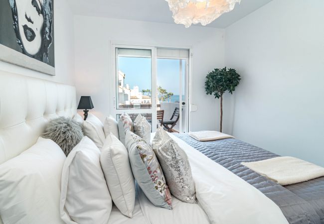 Lejlighed i Mijas Costa - PL- Beachfront seaview aptm – Playa de la Lucera