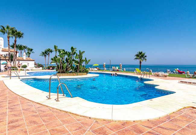 Lejlighed i Mijas Costa - PL- Beachfront seaview aptm – Playa de la Lucera